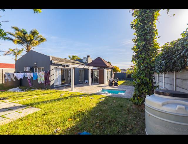 3 BEDROOM FREEHOLD FOR SALE IN PARKLANDS